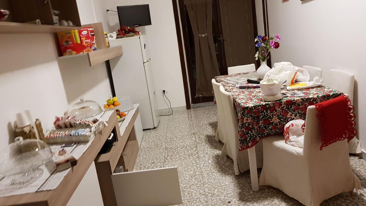 B & B Leti Battipaglia Luaran gambar