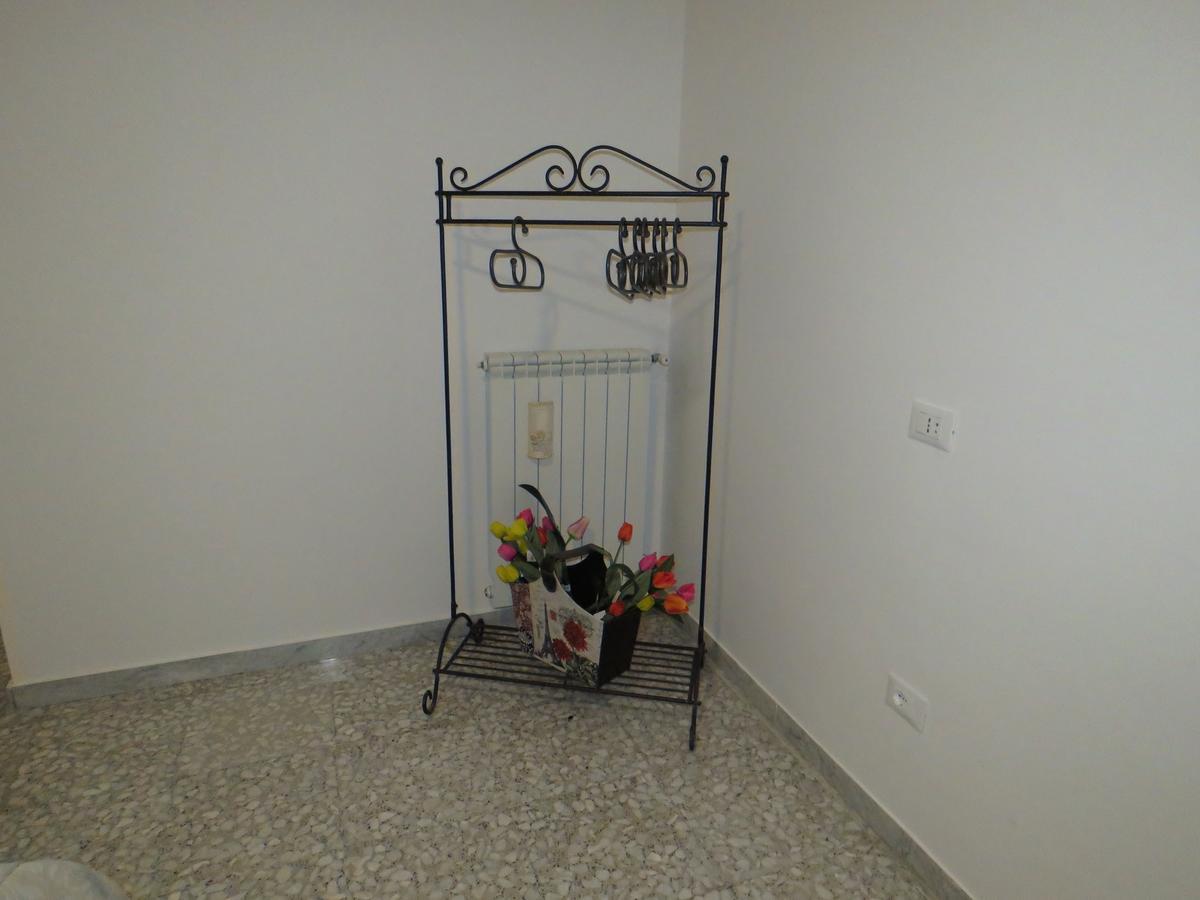 B & B Leti Battipaglia Luaran gambar