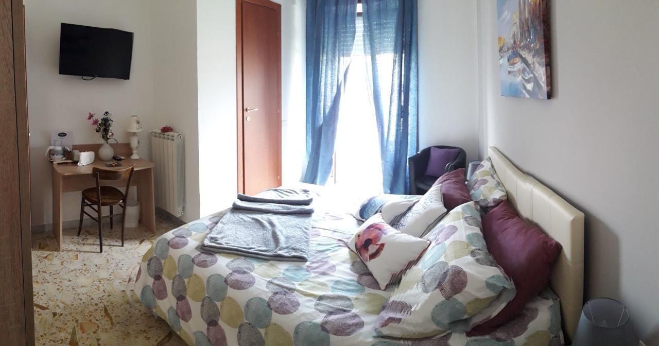B & B Leti Battipaglia Luaran gambar